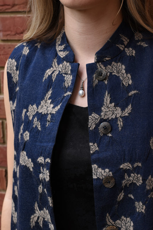 Yu Lan Sleeveless Jacket